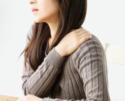 肩の痛みの原因について